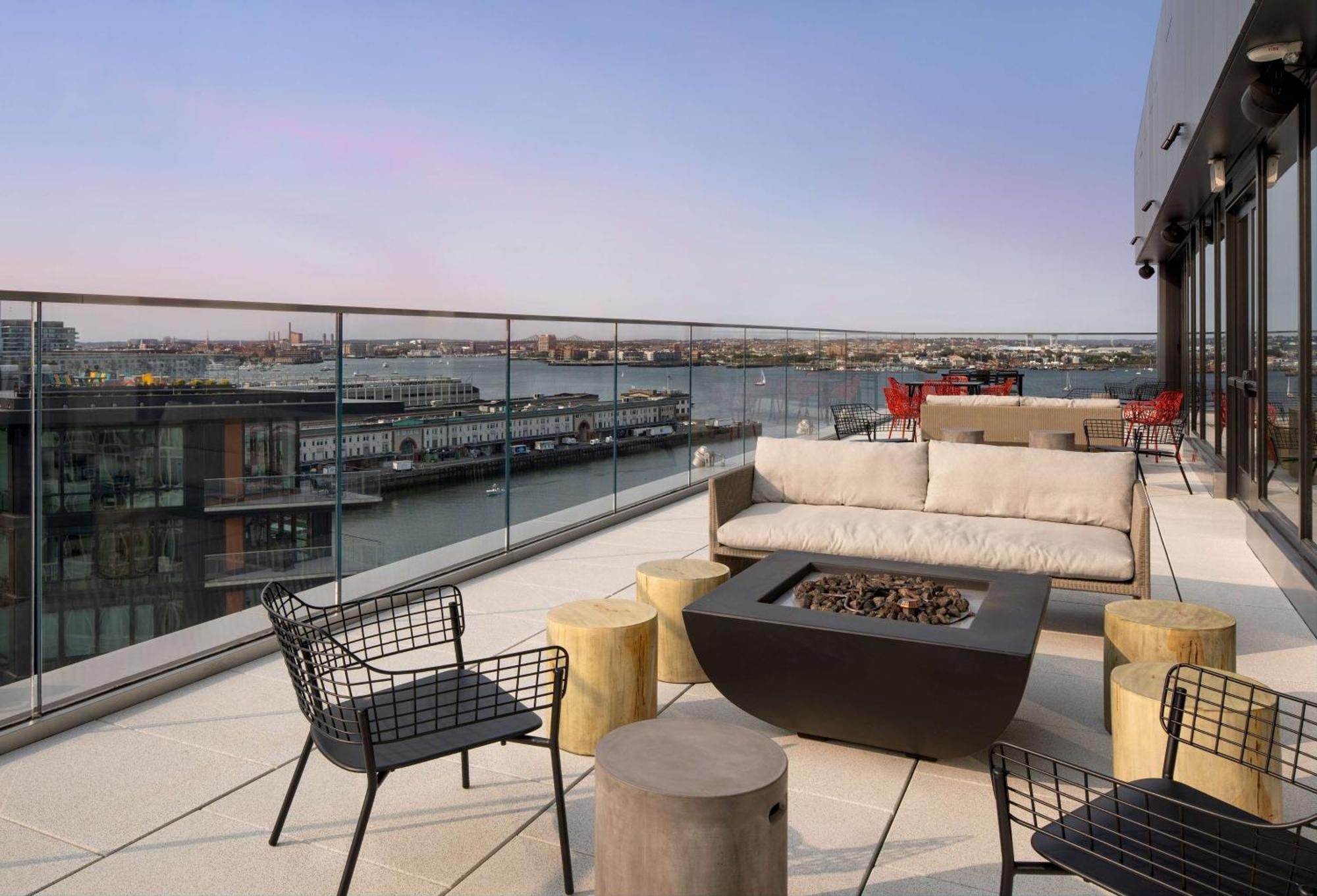 Hyatt Place Boston/Seaport District Exteriör bild