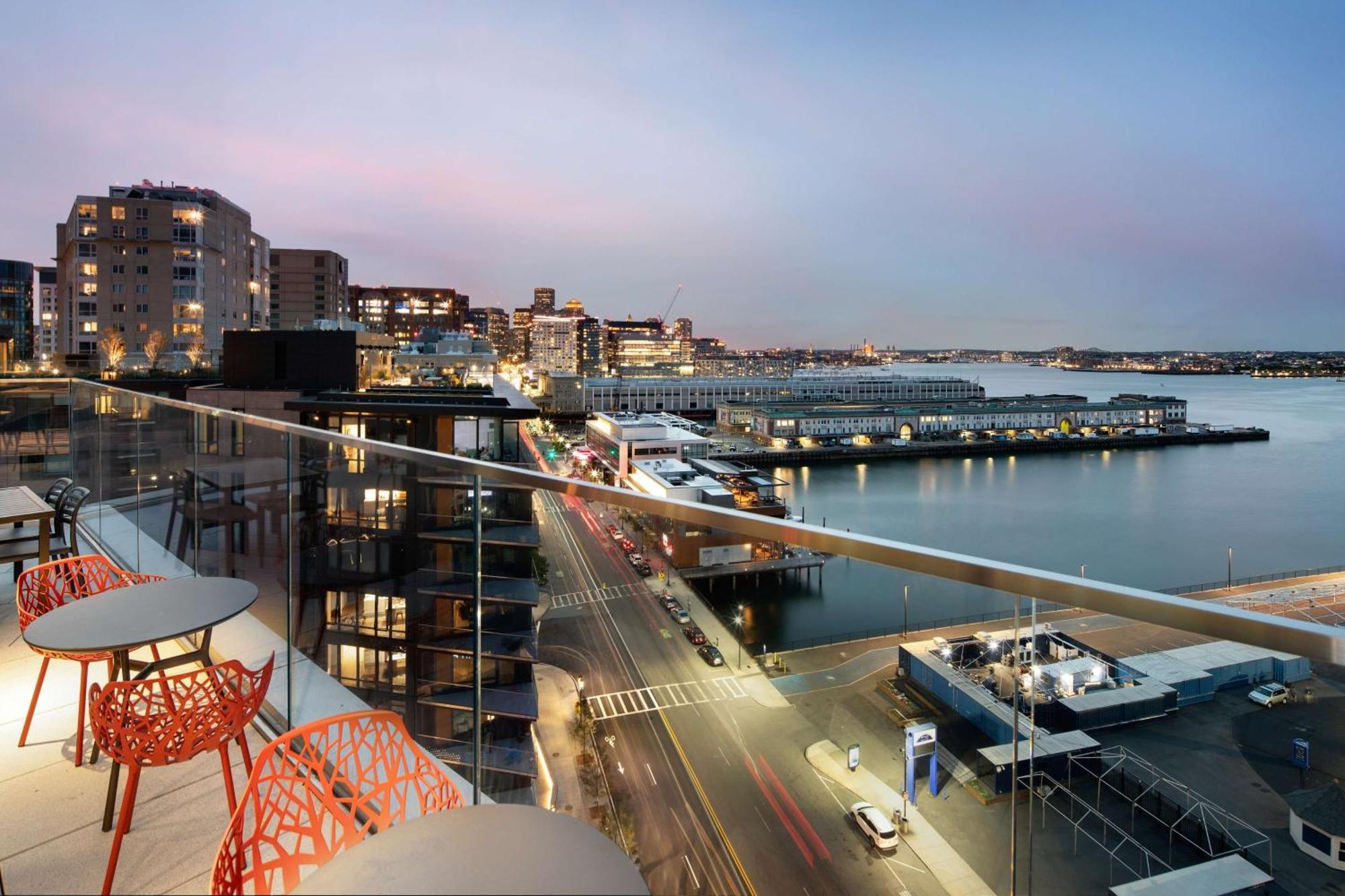 Hyatt Place Boston/Seaport District Exteriör bild